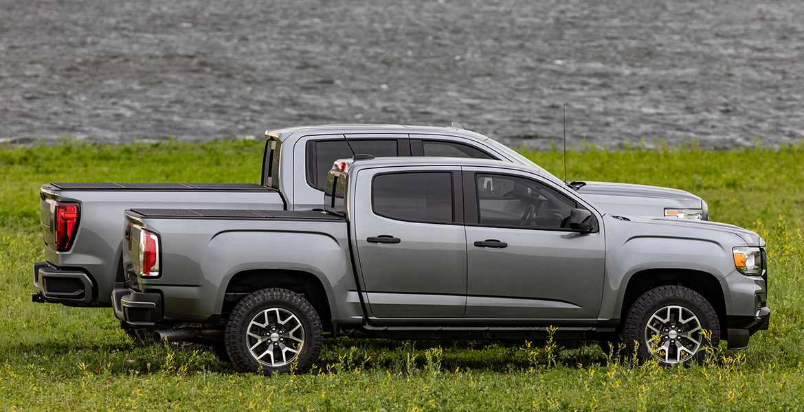 LOMAX Hard Tonneau Cover