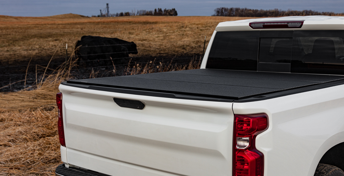 LOMAX Hard Tonneau Cover