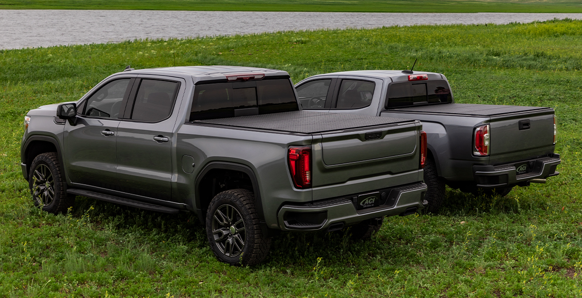 LOMAX Pro Series Tonneau Cover